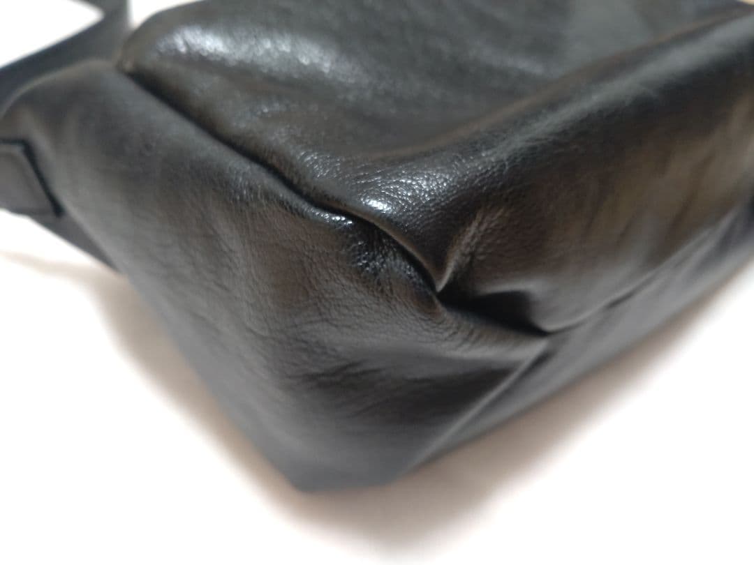 ear PAPILLONNER ボックスミニショルダーバッグ　ブラック