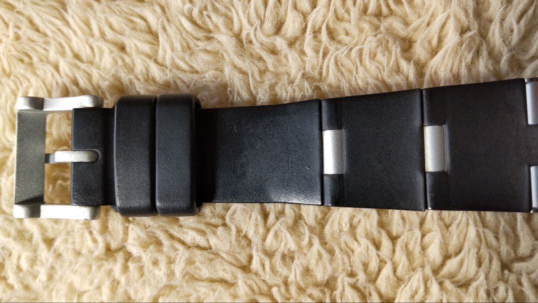 ブルガリ (BVLGARI) アルミニム シルバー文字盤 AL32TA