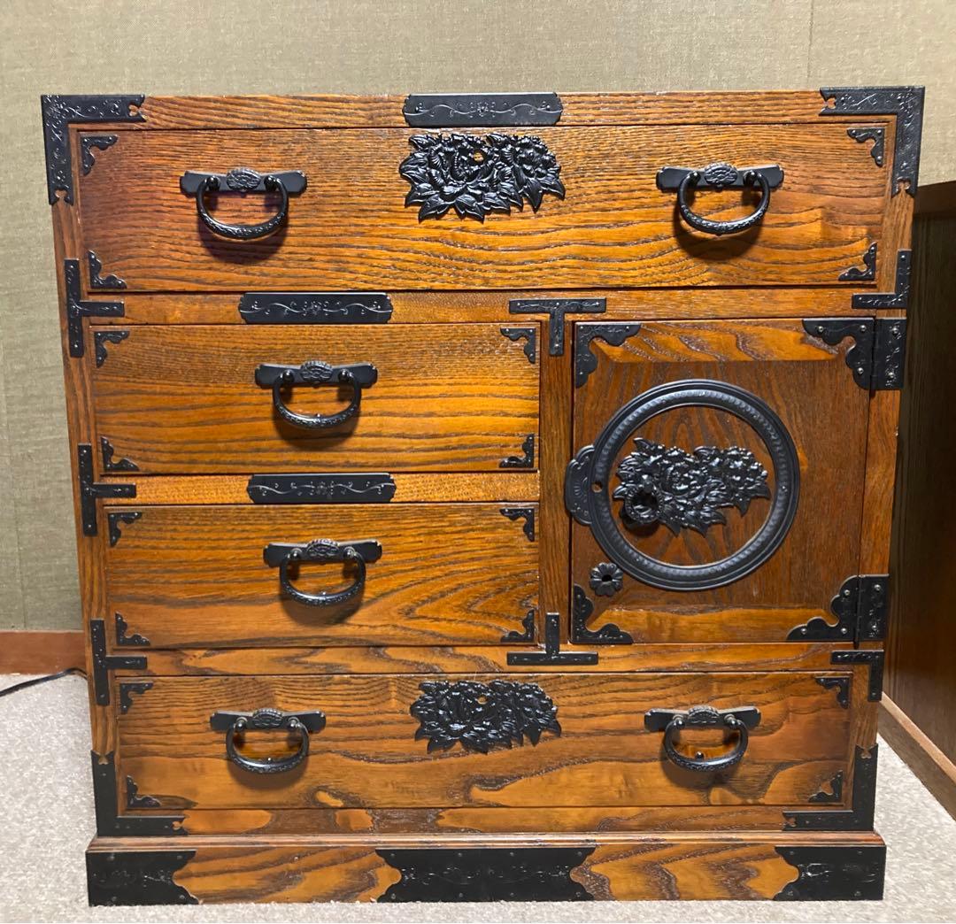 【昭和レトロ】時代家具　車箪笥　雲竜鉄地金具　民芸品　整理箪笥