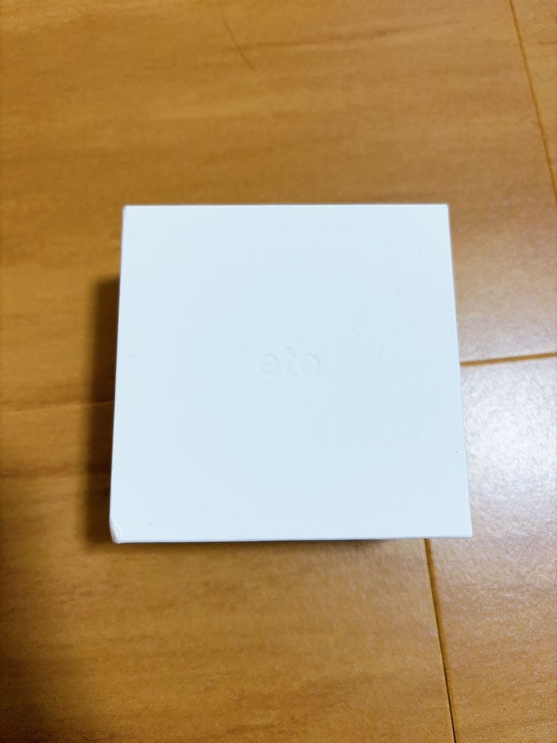 ete クレセントムーン ネックレス プラチナム