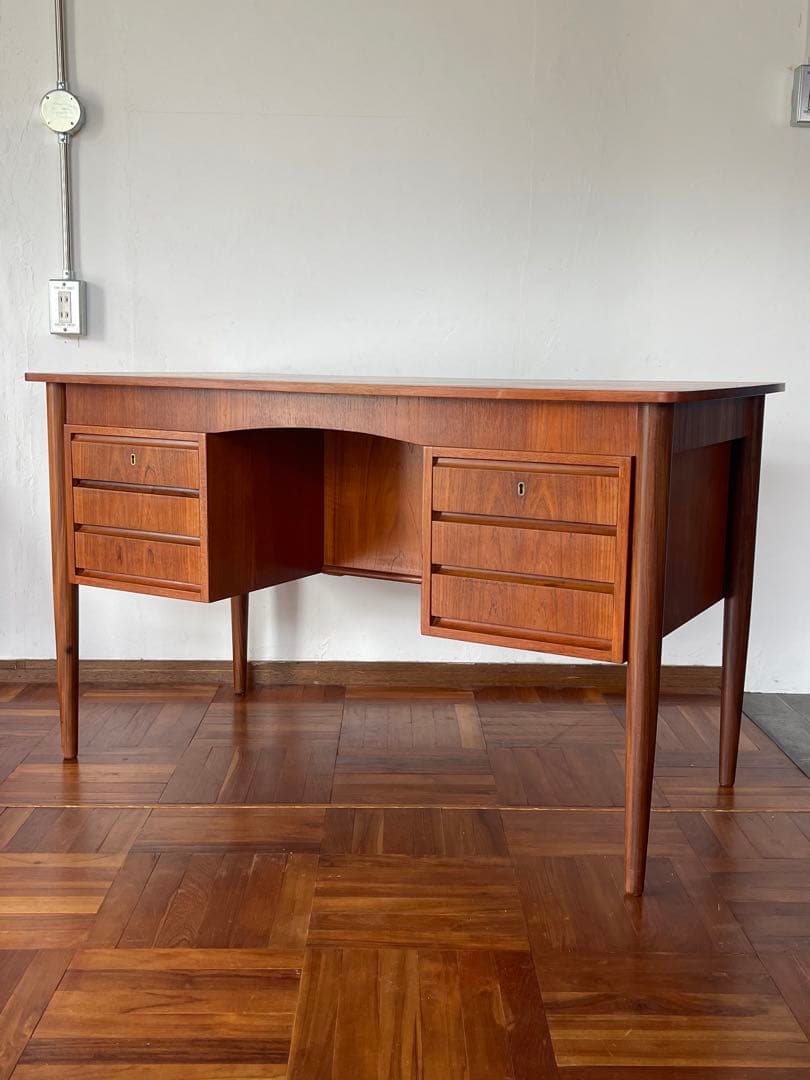 北欧 デンマーク ヴィンテージ チーク オイルフィニッシュ 両袖 デスク