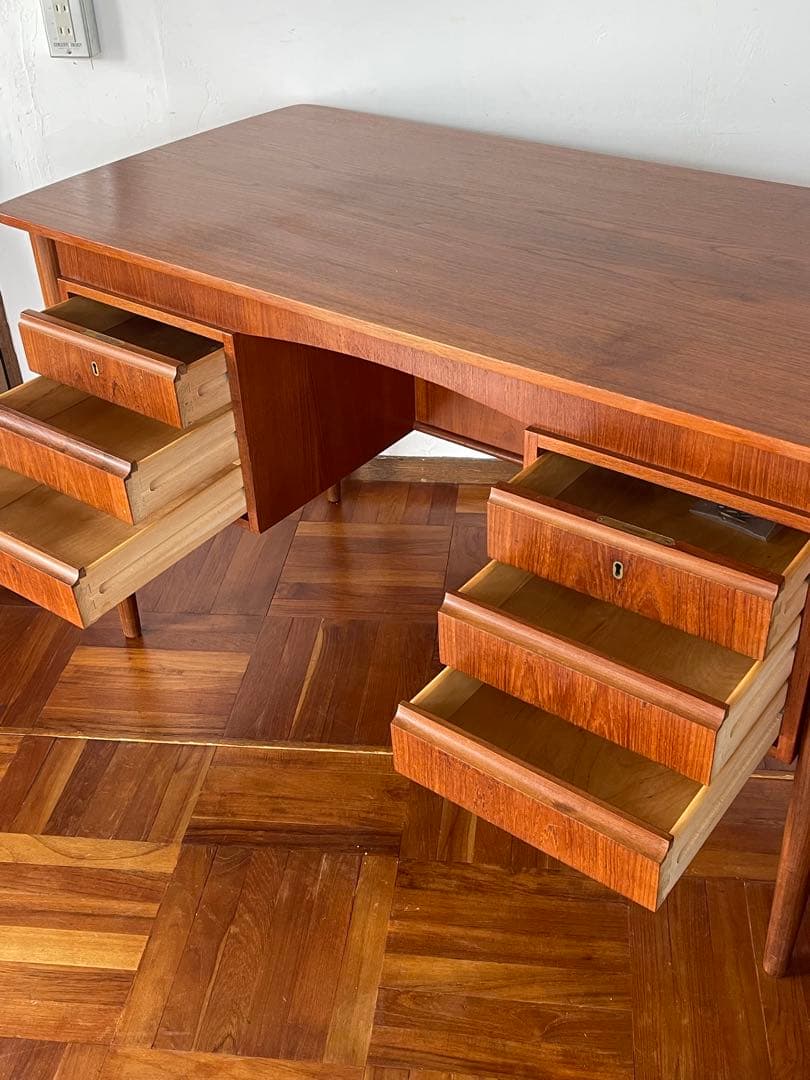 北欧 デンマーク ヴィンテージ チーク オイルフィニッシュ 両袖 デスク