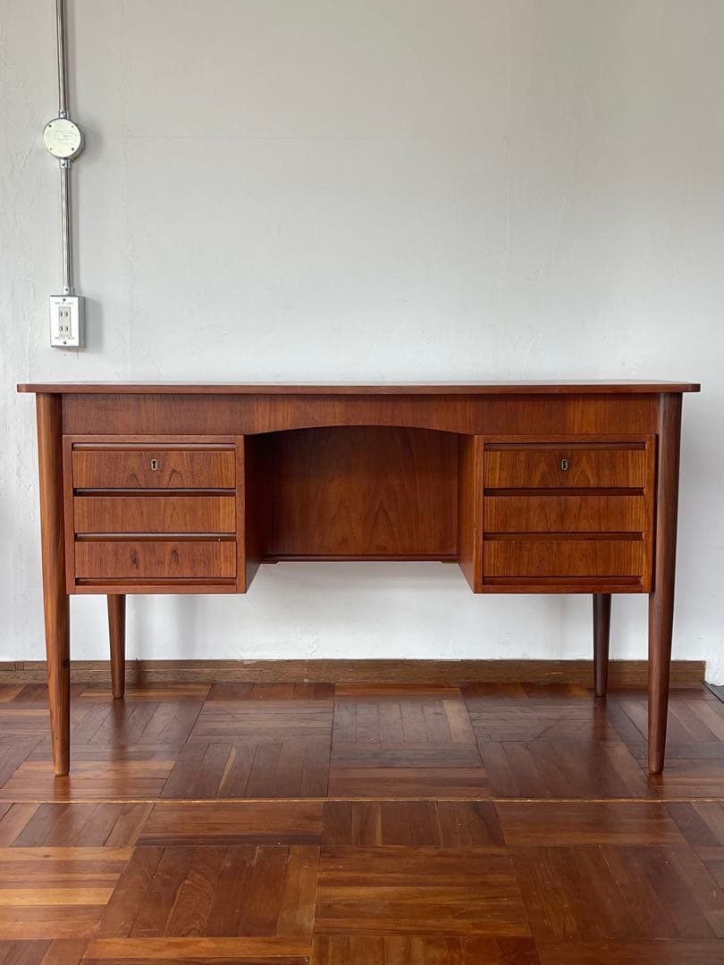 北欧 デンマーク ヴィンテージ チーク オイルフィニッシュ 両袖 デスク