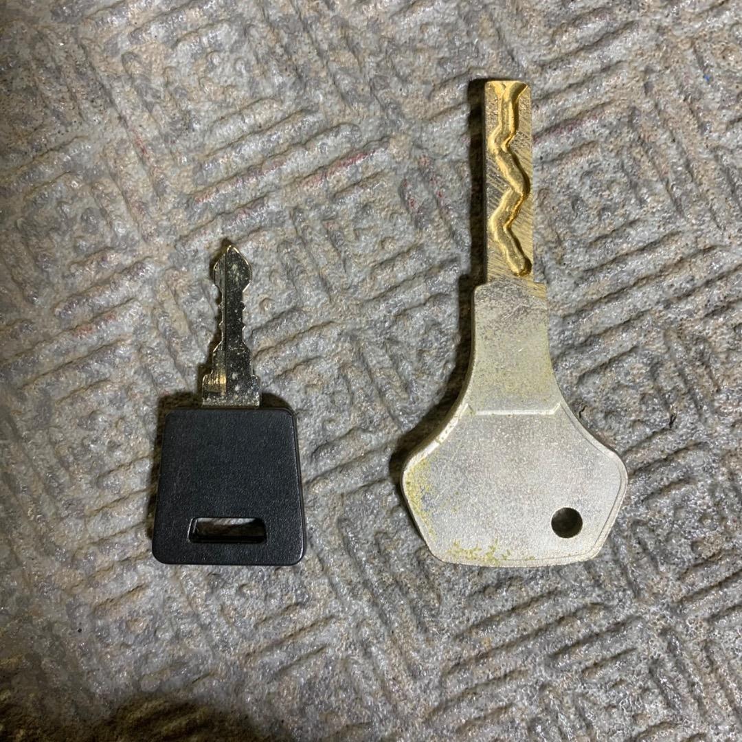 断捨離ドットコムJ734 大都技研 サラリーマン番長 押忍！スロットマシン