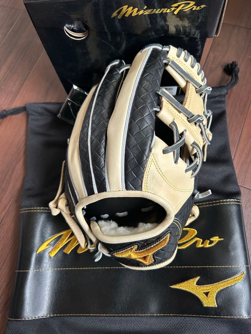 is　ミズノプロ　軟式グローブ 内野用　ブロンド＊ブラック　サイズ9