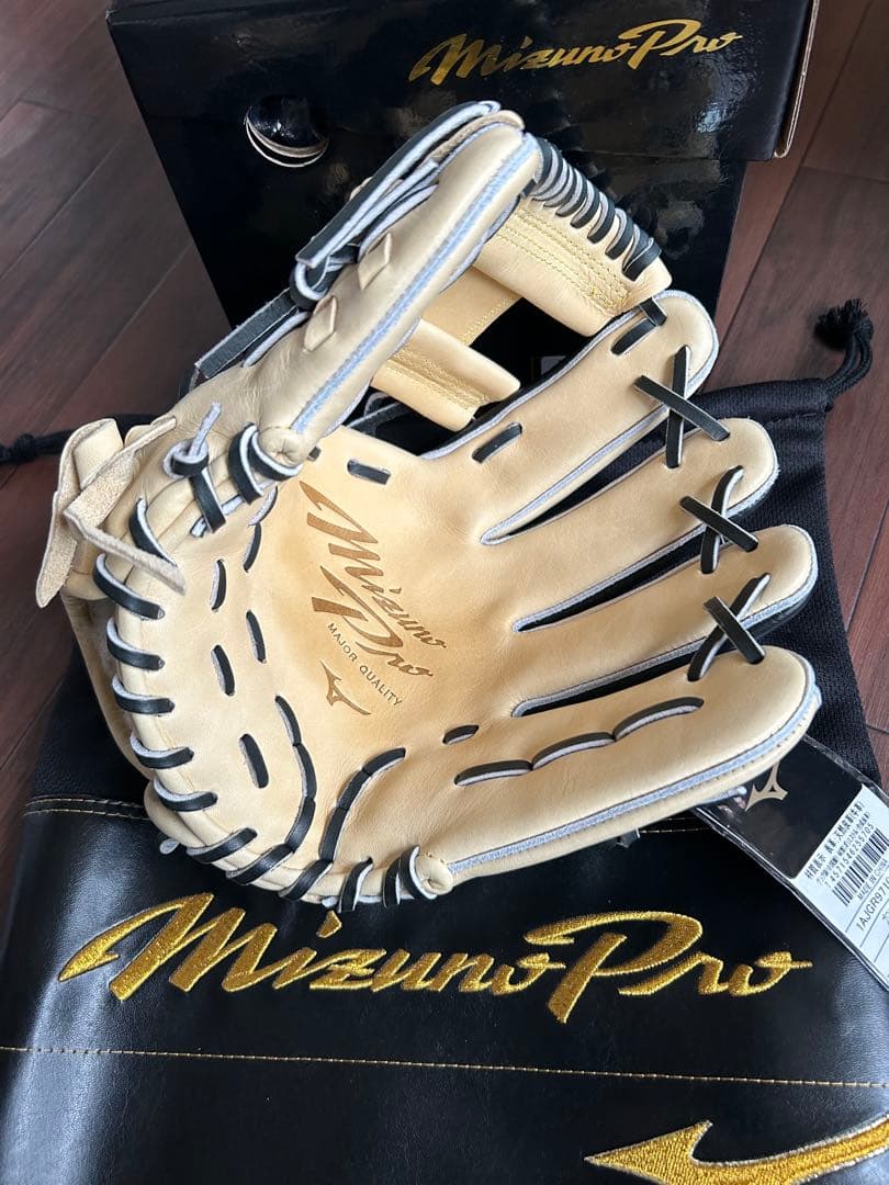 is　ミズノプロ　軟式グローブ 内野用　ブロンド＊ブラック　サイズ9