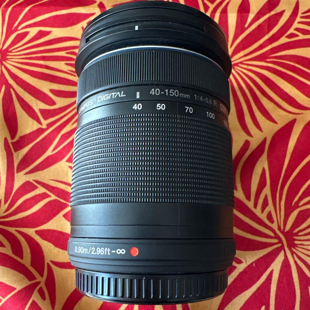 OLIMPUS OMD-EM10ズームレンズ３本 ほか、