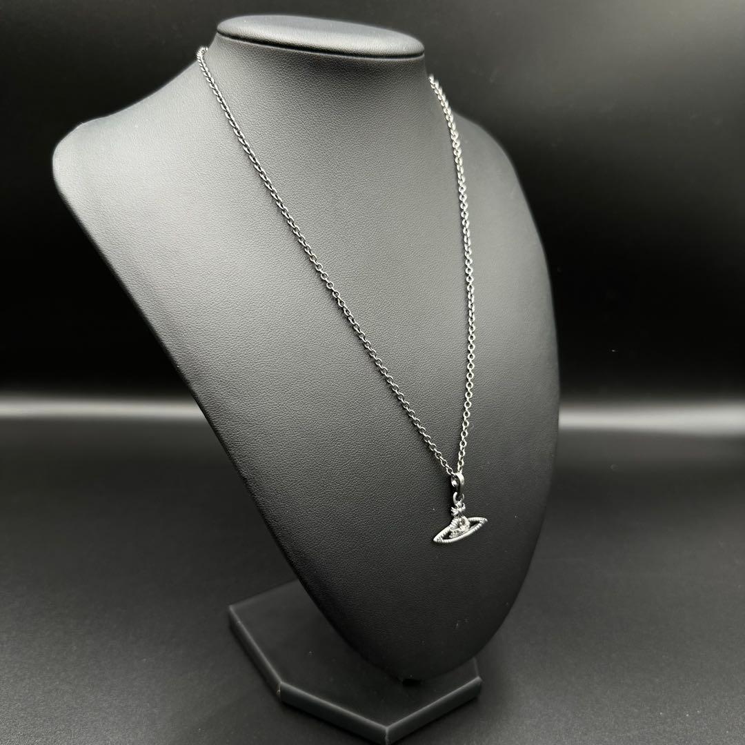 郁　Vivienne Westwood シルバー ブラック色 r8127