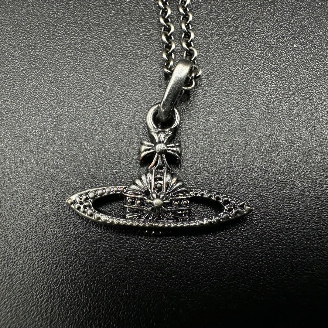 郁　Vivienne Westwood シルバー ブラック色 r8127