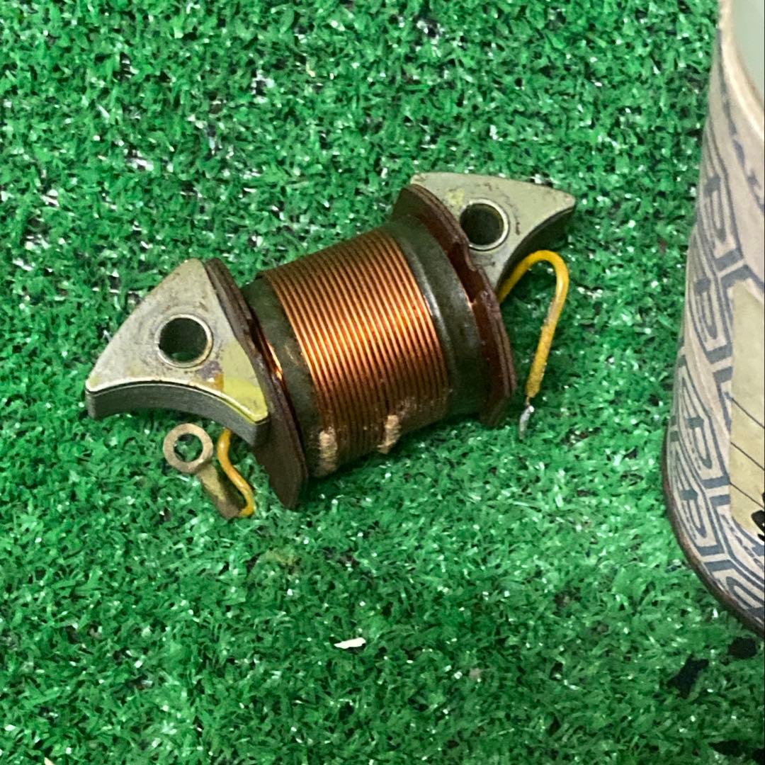 ♡早い者勝ち★当時物【ベスパ】V50S/100 点火系発電コイル純正