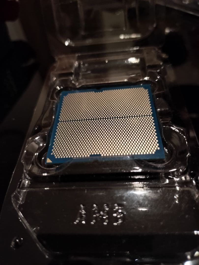 こ*！様 AMD Ryzen 7 9800X3D CPU　オマケ箱