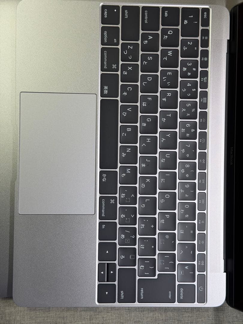 macbook 12インチ　m3-8-256 バッテリー不具合　ジャンク扱い