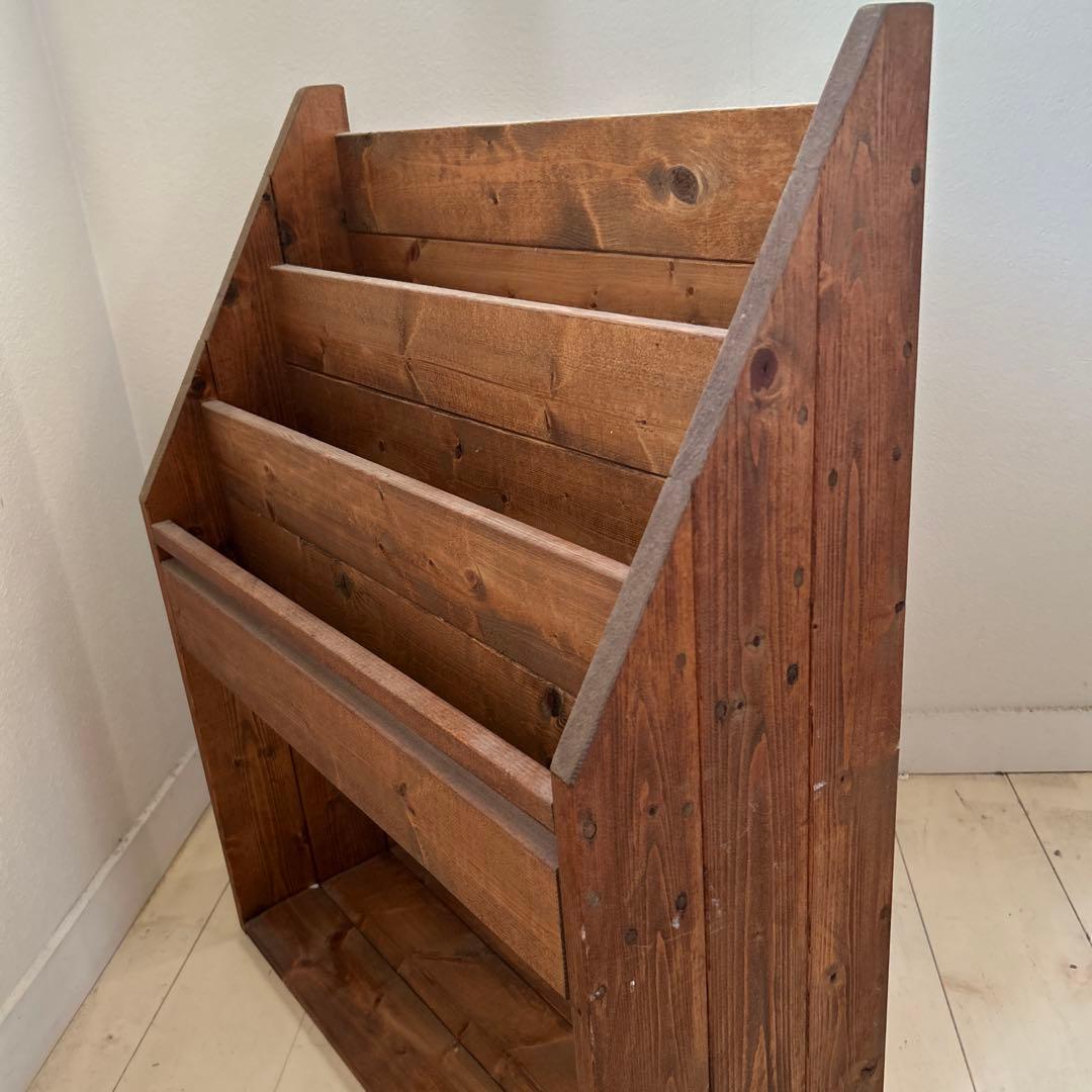 ラック　　ハンドメイド絵本棚