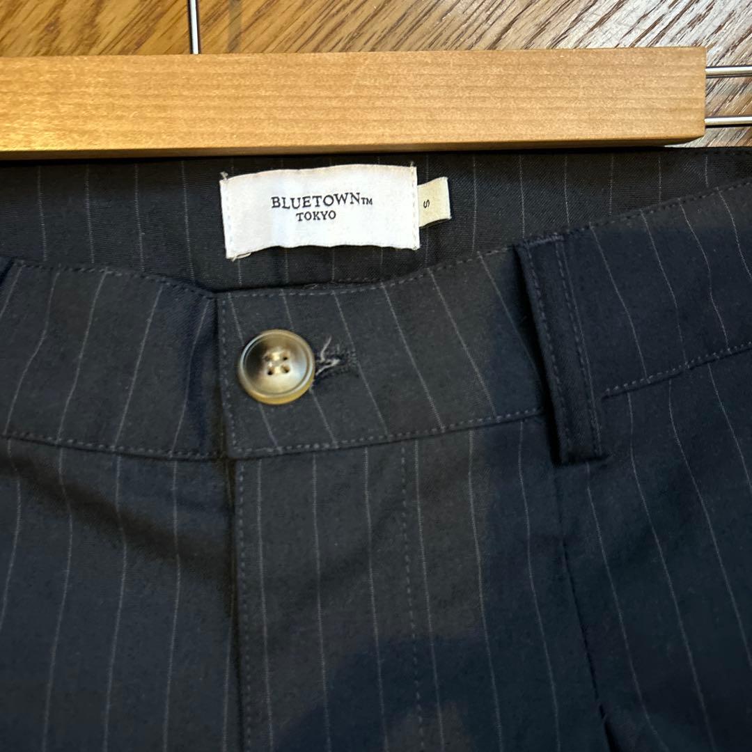 BONBON ストライプストレートスラックス B5071