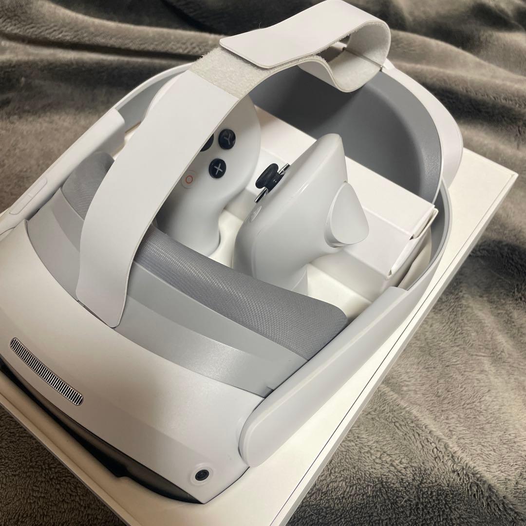 PICO4ultra VRヘッドセットとモーショントラッカー3点セット＋‪α