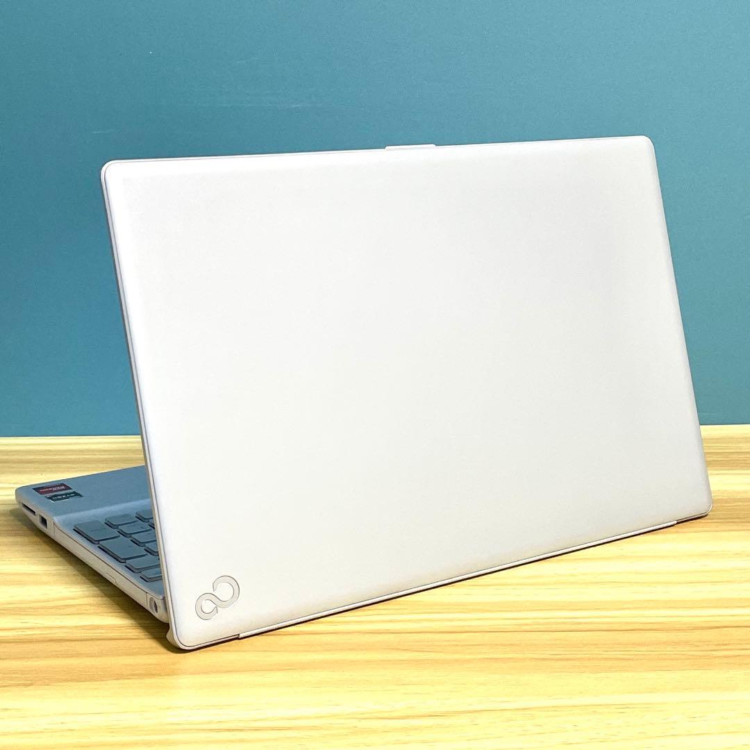 富士通 LIFEBOOK AH/Ryzen7 5700U/16GB/SSD1TB