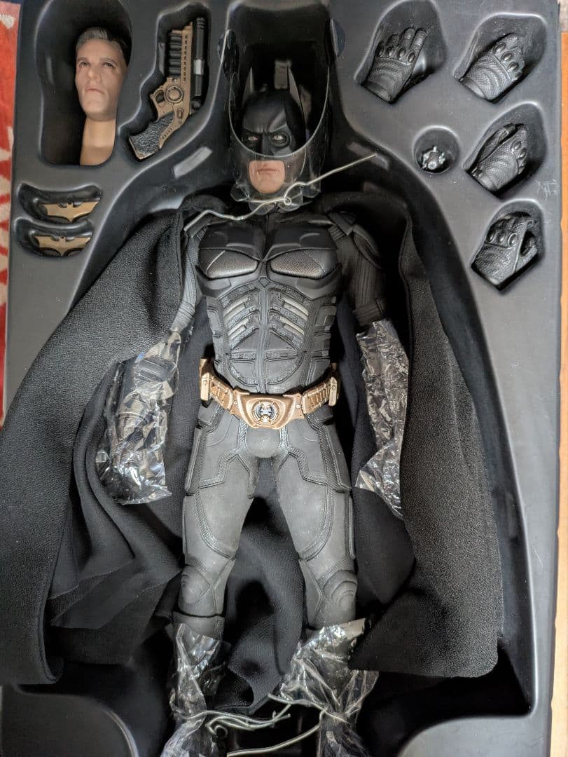 ダークナイト バットマン フィギュア　ホットトイズ