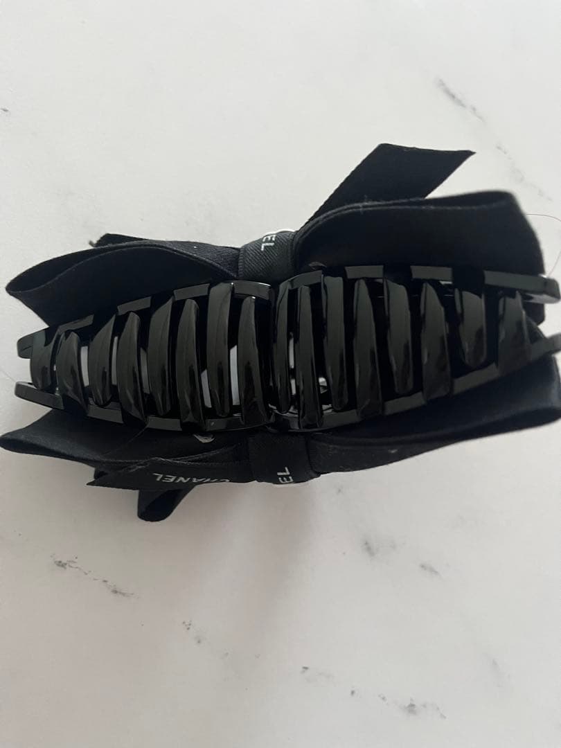 CHANEL リボンヘアクリップ ブラック