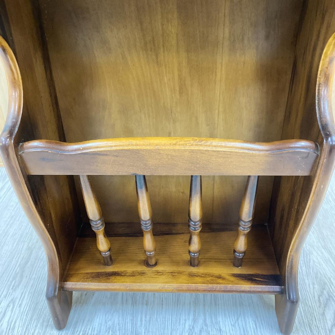 【カリモク】コロニアル　サイドテーブル　マガジンラック