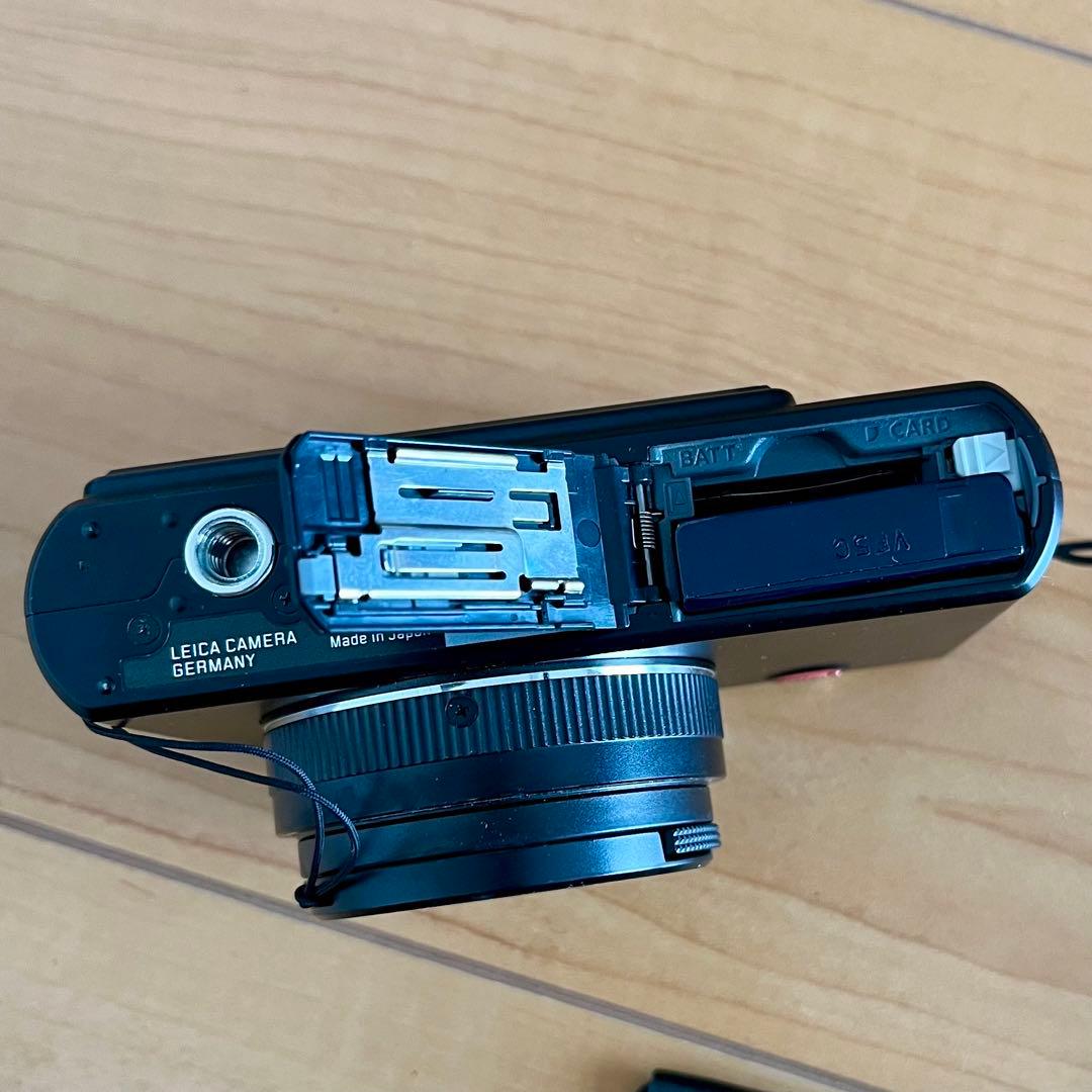 美品 Leica D-LUX4 ライカ デジタルカメラ レザーケース付
