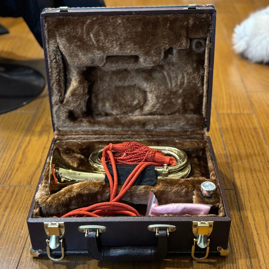 自衛隊用信号らっぱ「シモクラ楽器」（ハードケース.マウスピース付き）