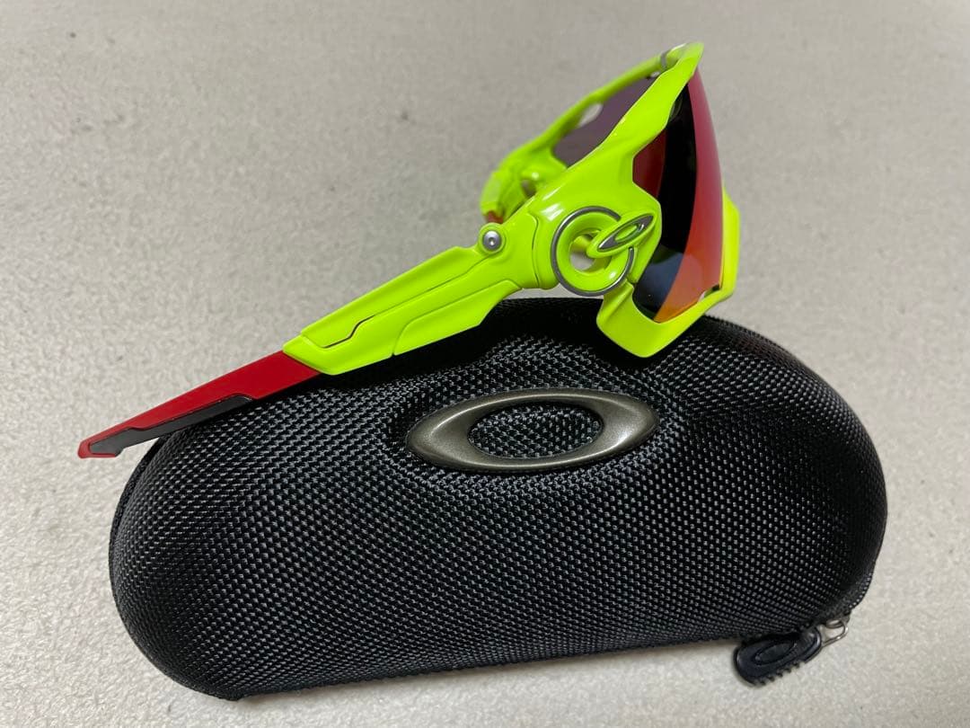 Oakley スポーツサングラス イエロー/レッド ジョウブレイカー