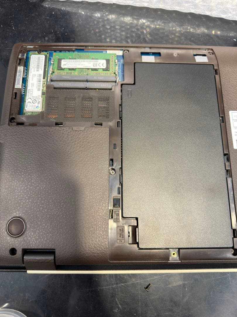 n*5様 LIFEBOOK AH45/DW ホワイトノートPC FMVA45DW