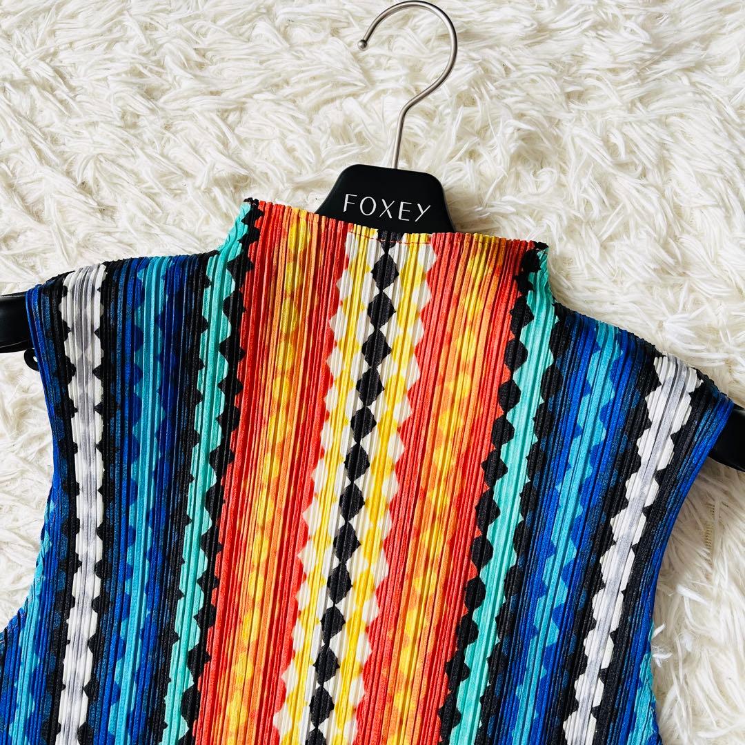 【美品✨】プリーツプリーズ　チュニック　ハイネック　フリンジ　ウェーブ柄　3