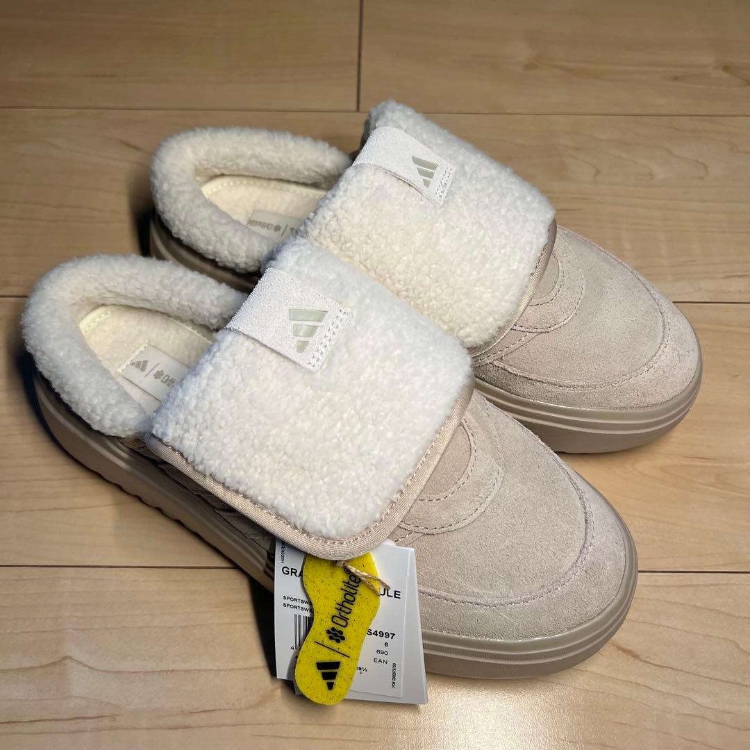 アディダス　グランドコートミュールadidas GRAND COURT MULE