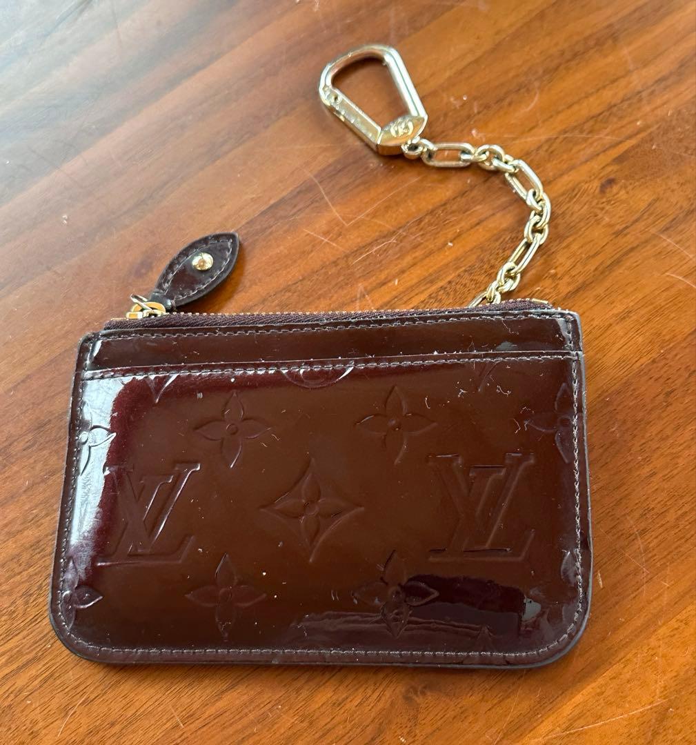 【ルイ ヴィトン】モノグラム ヴェルニ ポシェット クレ アマラント