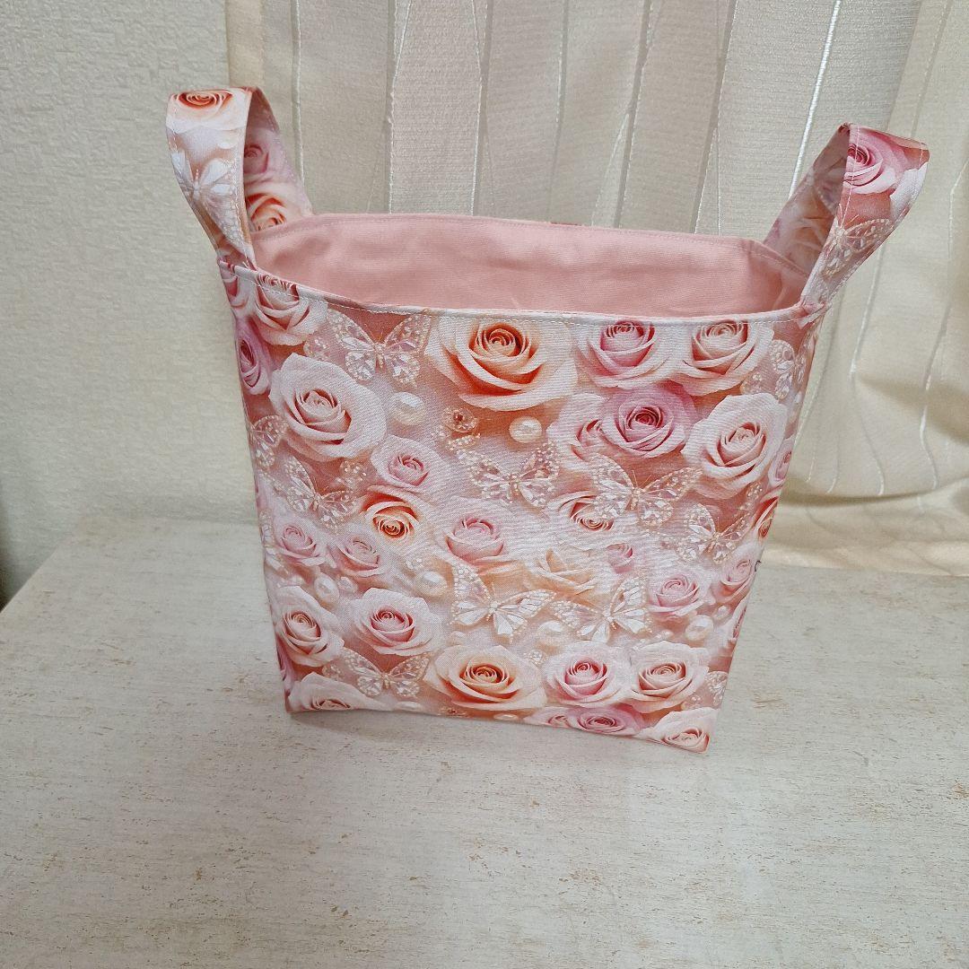 激レアねこと女の子パネル生地　ハンドメイド　まちなしバッグ　布バスケット