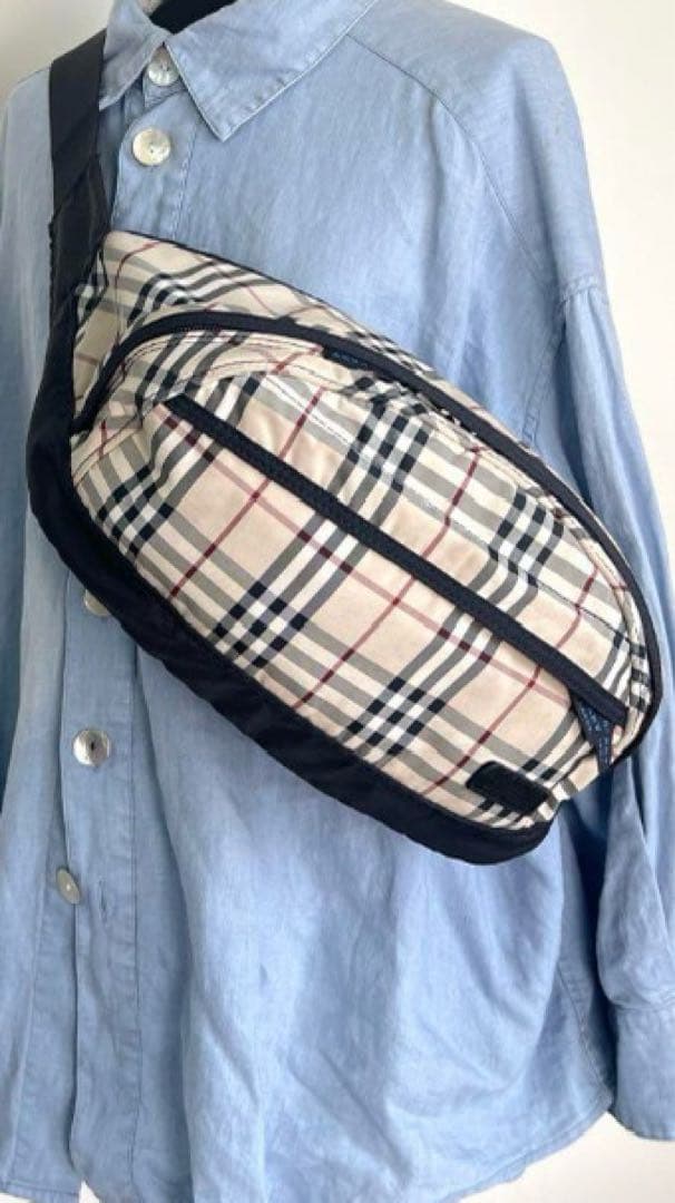 バーバリーブルーレーベル　ボディーバック❤️ご購入前コメントお願いします❤️