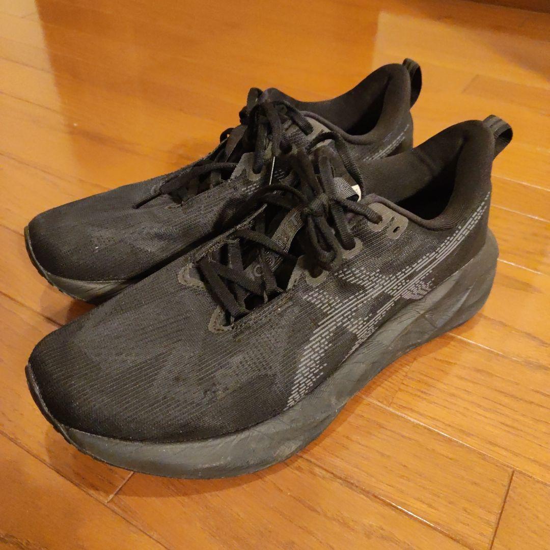 asics アシックス NOVABLAST5 美品　27.5㎝ ノヴァブラスト5