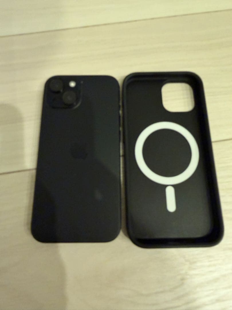 iPhone15 BLACK ブラック 128GB 美品 ケース付き 本体