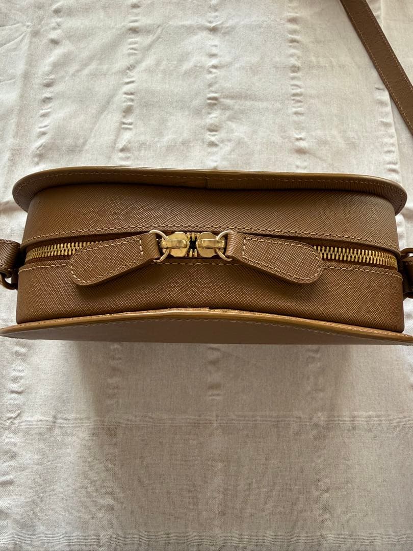 最終値下げ A.P.C. ブラウン ショルダーバッグ