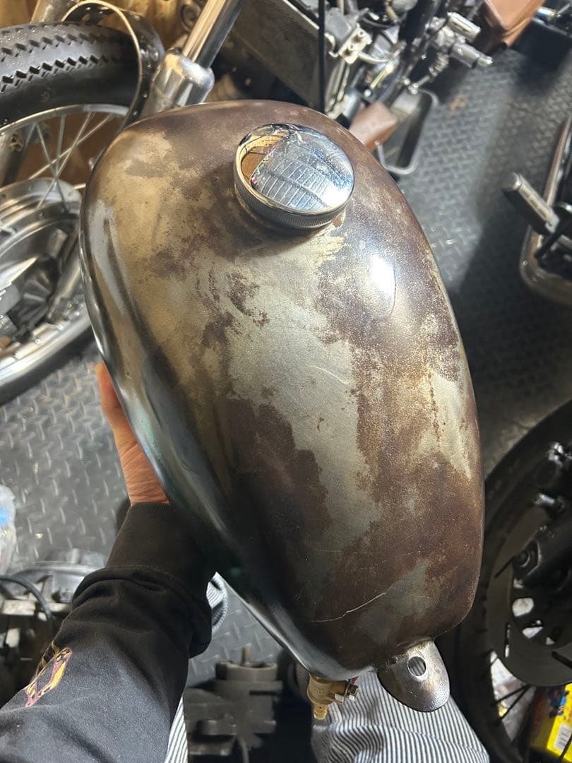 ピーナッツタンク　エイジング自家塗装　パンダロケット製