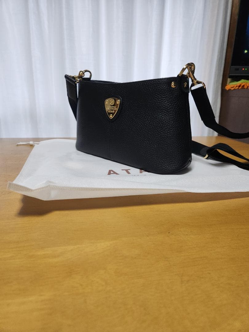 黒 レザー クラッチバッグ