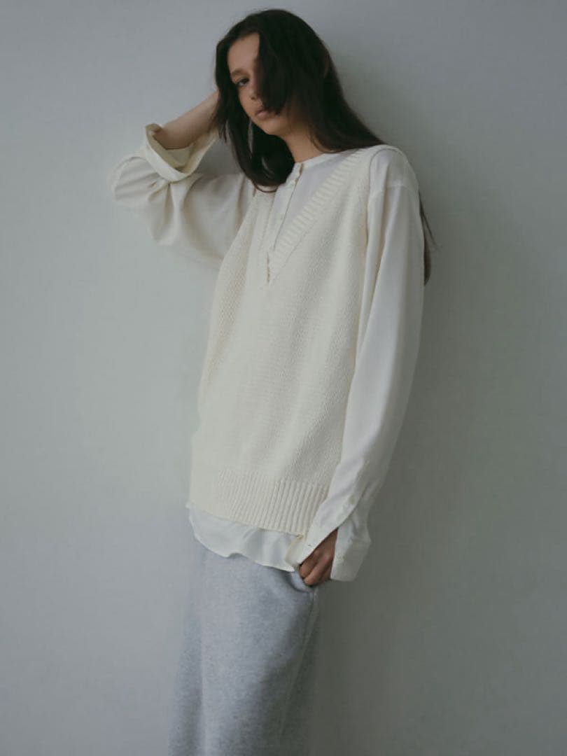 ETRETOKYO Vネックスリーブレスニットプルオーバー