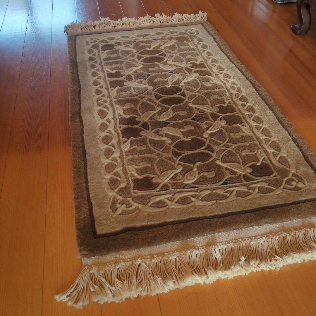 特選　天然色羊毛100% 中国段通 元宝緞通 100段 約130cm×62cm