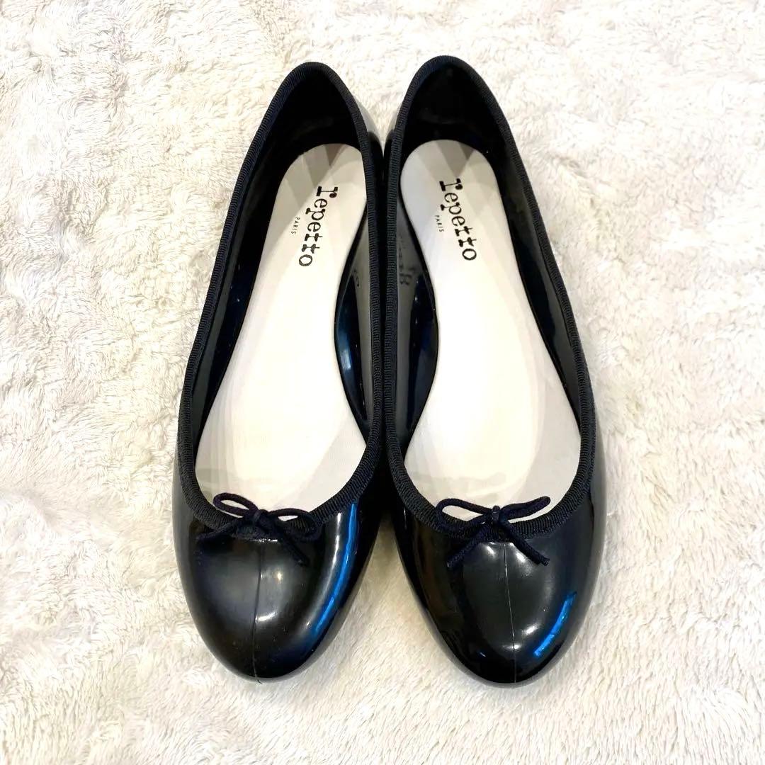 【極美品】レペット サンドリオン フラット バレエシューズ レイン エナメル 黒