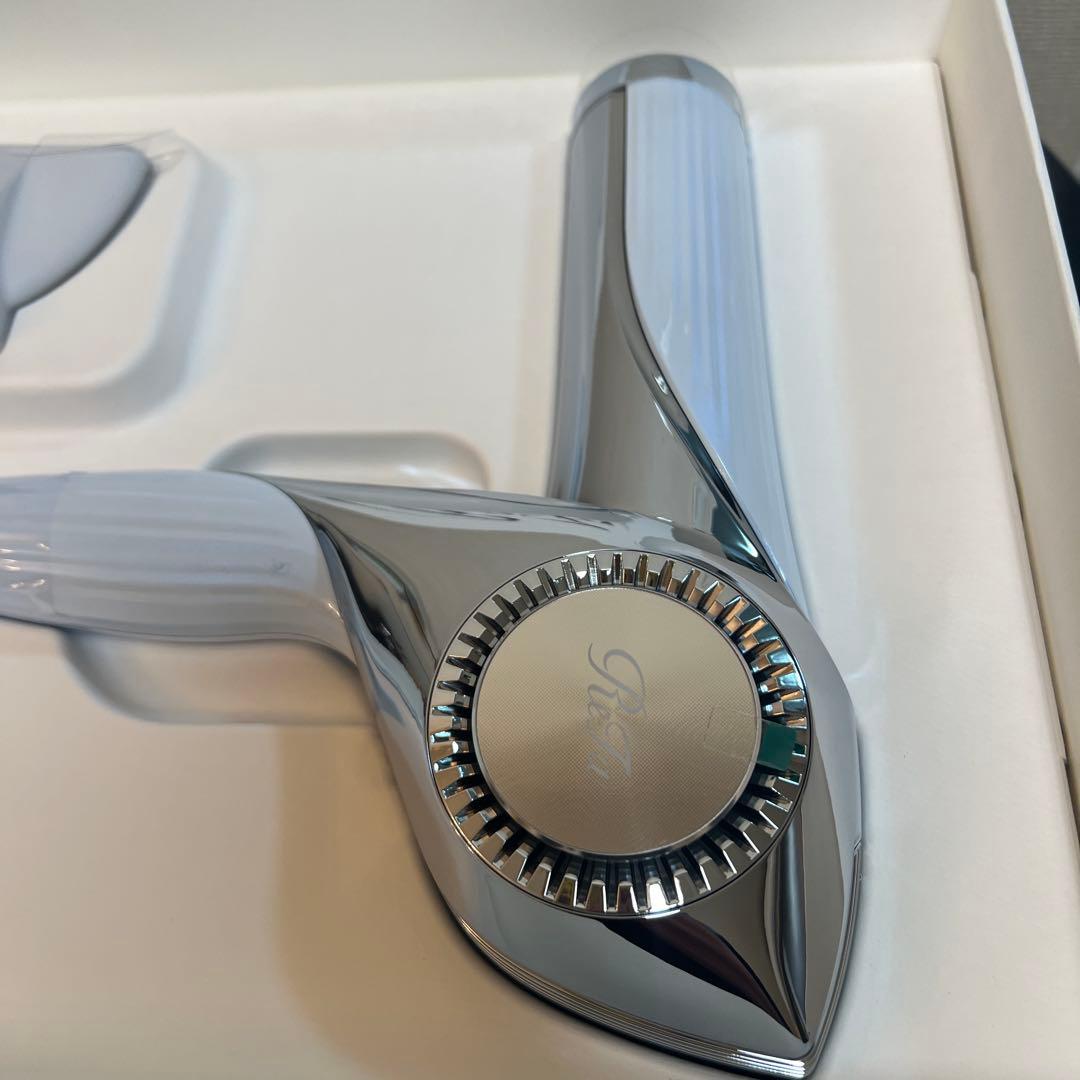 ReFa マッサージ機能付き美容家電