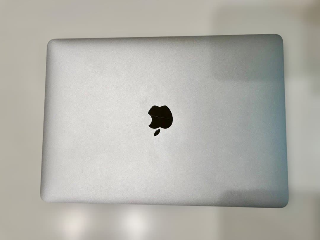MacBook Air M1 13インチ 8G/256GB