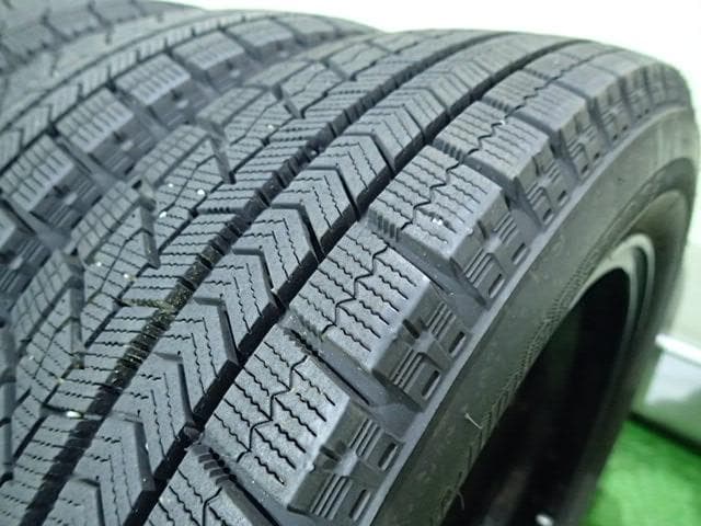 B1084【送料無料】スタッドレスタイヤ 155/65R14 4本セット