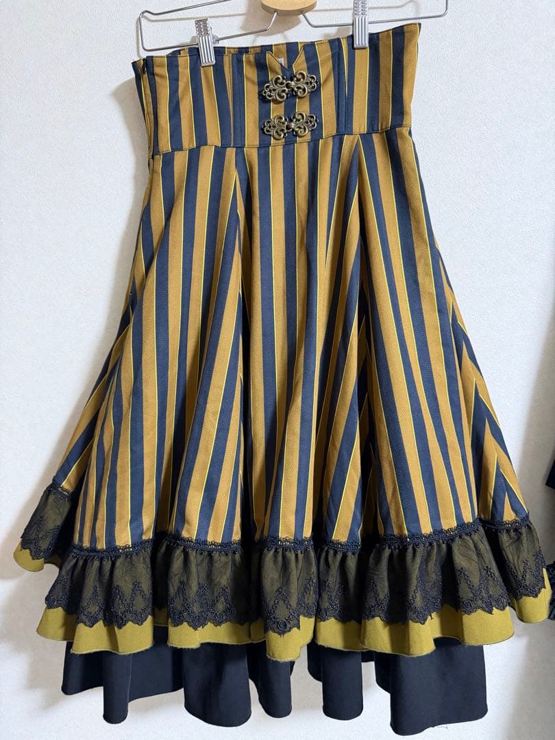 ロリィタ　RONRON ゴスロリ　領主貴族　イエロー ブラウス&スカート　帽子