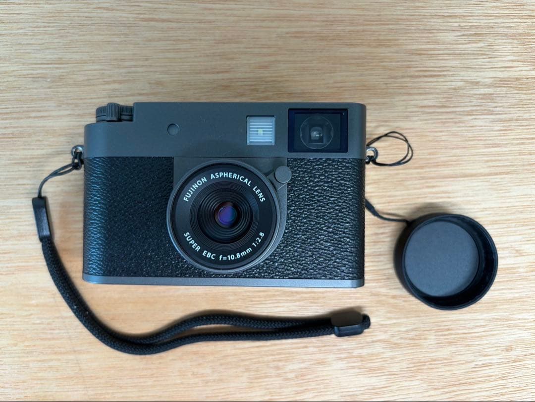 【お値下げ中】X half（製品名：FUJIFILM X-HF）