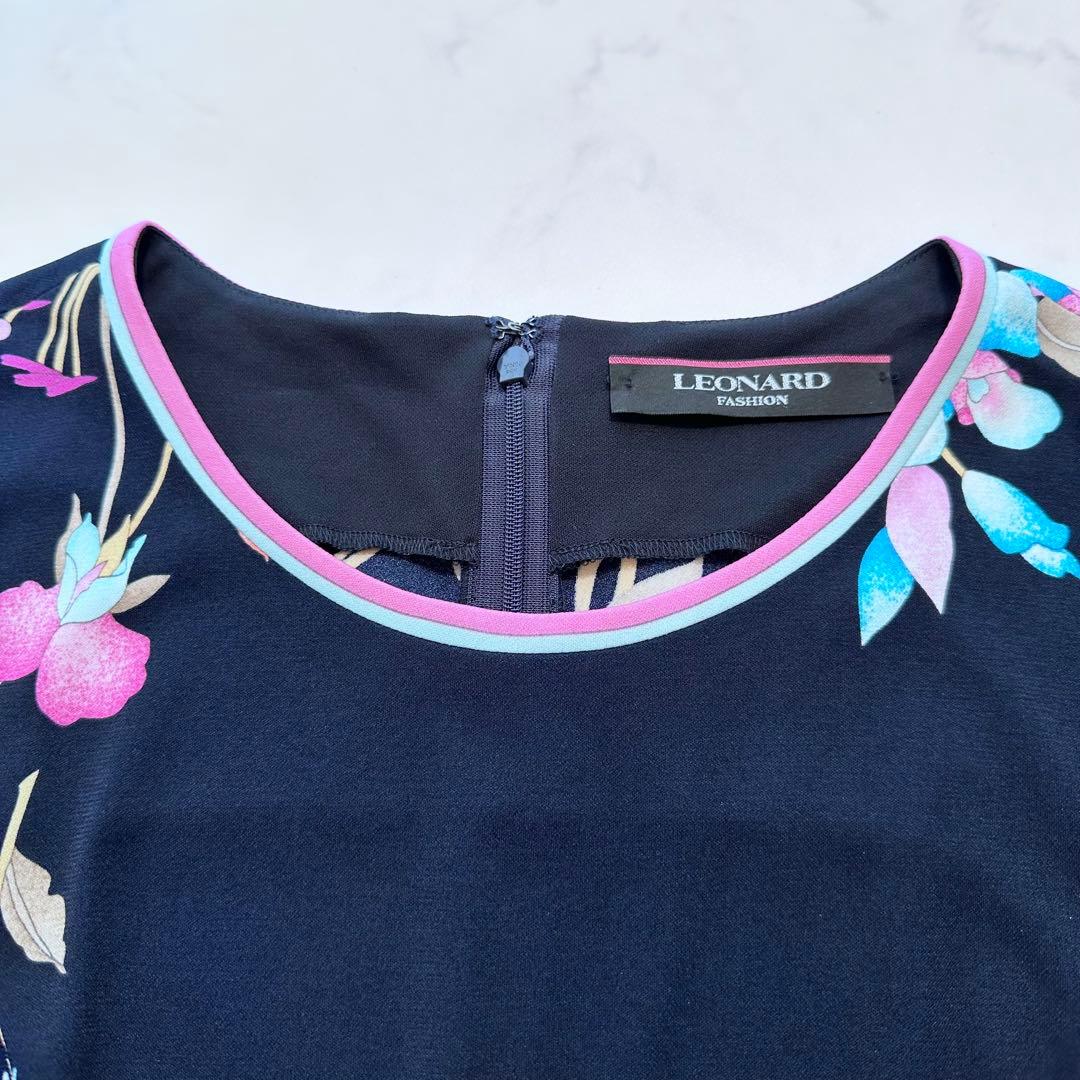 現行タグ XL相当✨レオナール カンカン素材 ペプラム トリム 花柄 黒 42