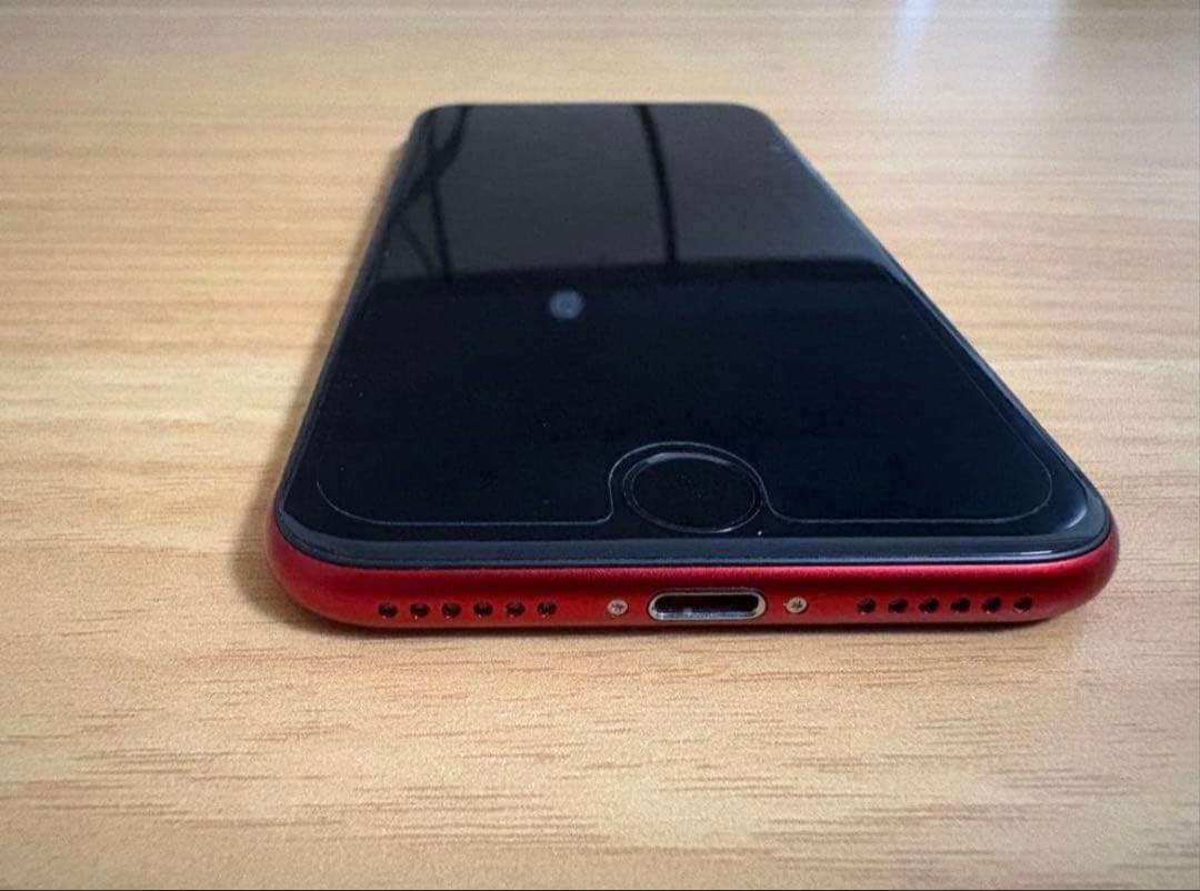 【美品】Apple iPhone SE (第2世代) PRODUCT(RED)