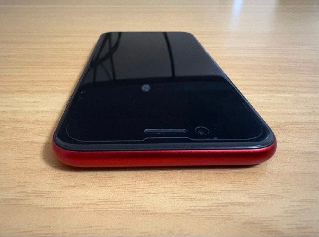 【美品】Apple iPhone SE (第2世代) PRODUCT(RED)