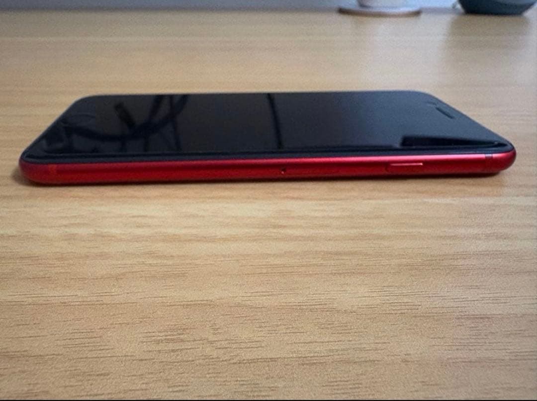 【美品】Apple iPhone SE (第2世代) PRODUCT(RED)