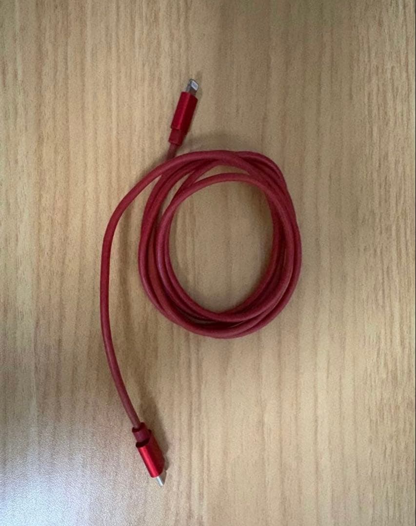 【美品】Apple iPhone SE (第2世代) PRODUCT(RED)